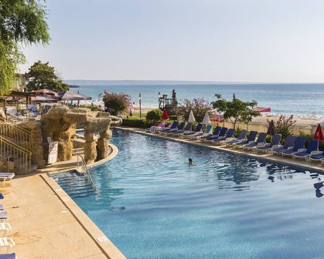 Elpida Beach
