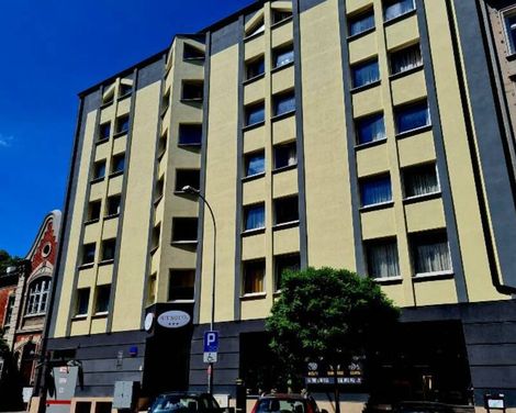 Hit Hotel