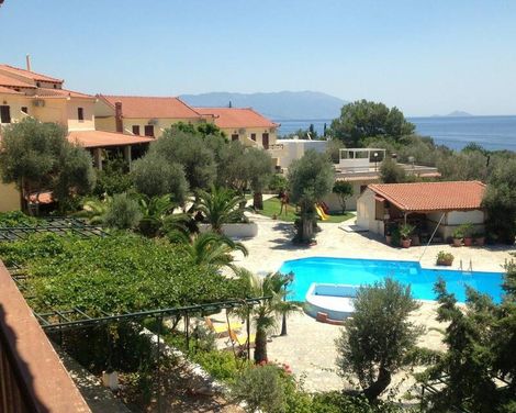 Limnionas Bay Village