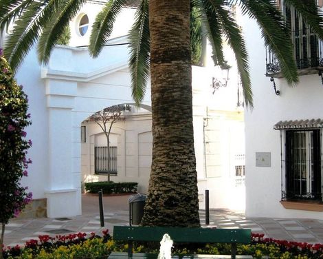 Apartamentos La Fonda-2