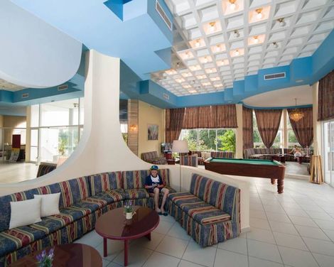 Happy Days Hotel