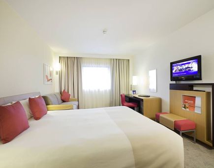 Novotel London West
