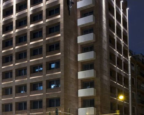 Zeus Essence Athens Central