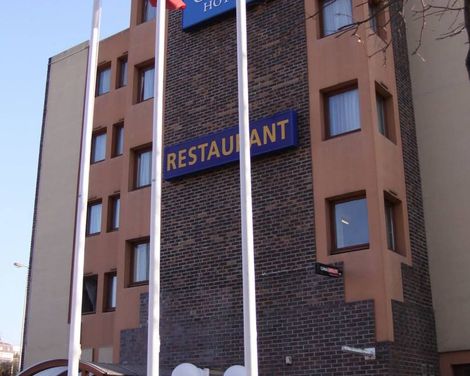 Hôtel des Arcades de Cachan-1