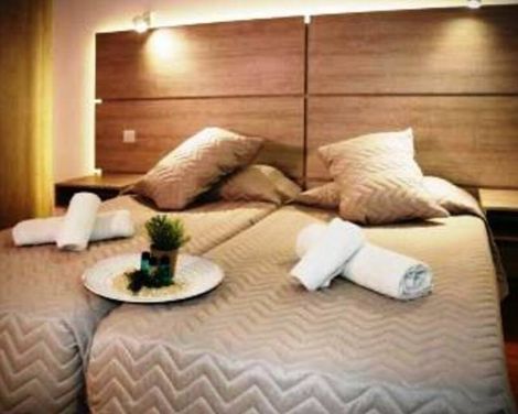 Pier Beach Hotel Apts