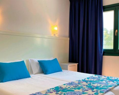 Hotel Apartamentos Beach Club Menorca