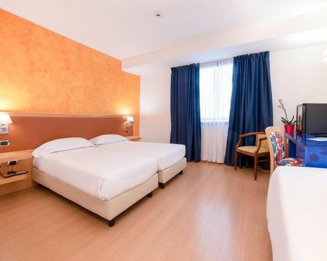 Ibis Styles Roma Vintage-1