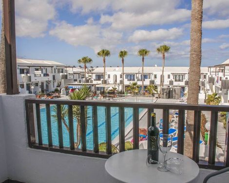 Apartamentos Plaza Azul