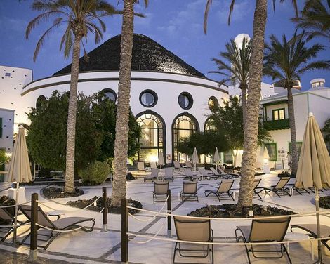 Hotel LIVVO Volcan Lanzarote-1