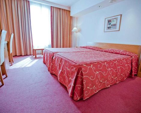 Premium Maia Hotel