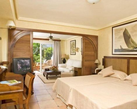 Paradise Park Fun Lifestyle Hotel