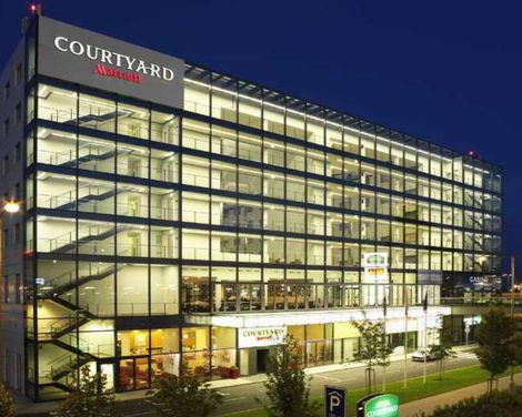 Courtyard Prague Airport