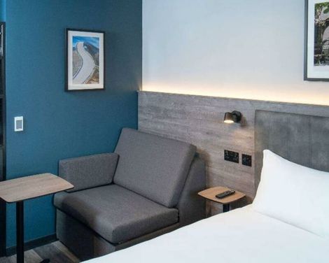 ibis Styles London Gatwick Airport-2