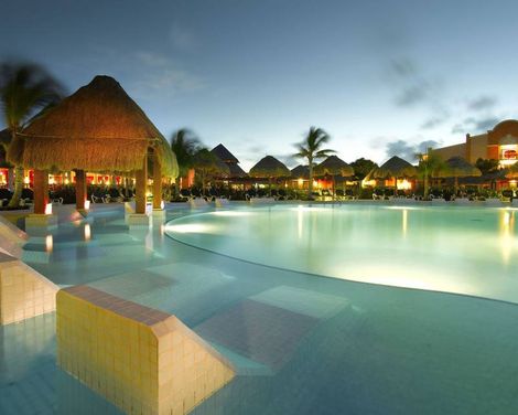 Grand Palladium Select White Sand