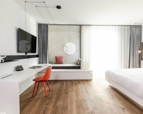 KPM Hotel & Residences