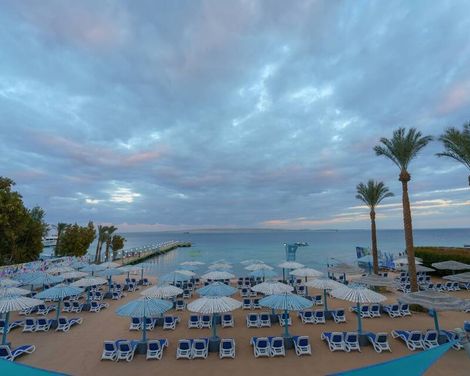 Minamark Beach Resort