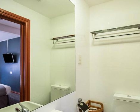 Arinza Hotel, London Ilford