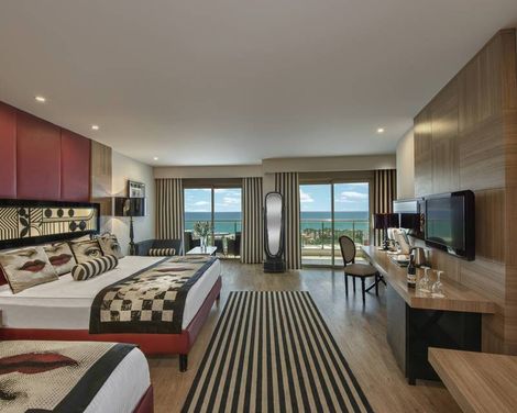 Delphin Imperial Hotel