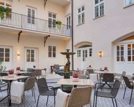 Hotel Bookquet