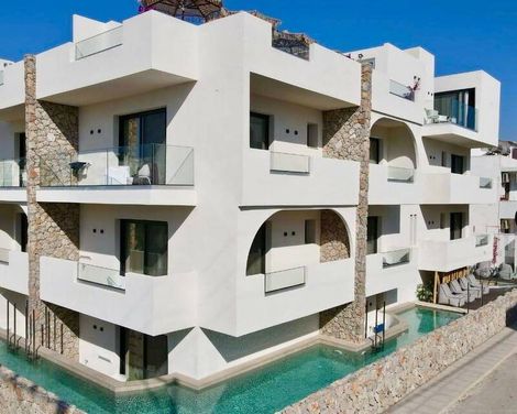 Cabana White Boutique Hotel & Suites