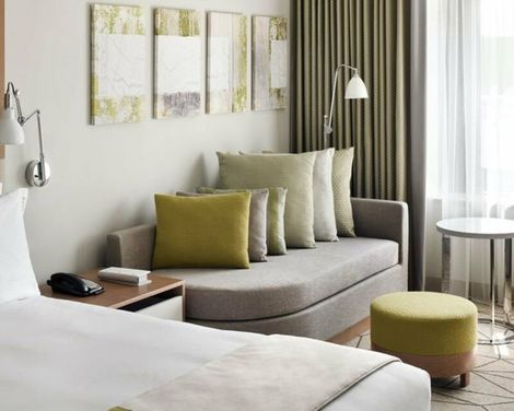 Holiday Inn & Suites Dubai Festival City-0