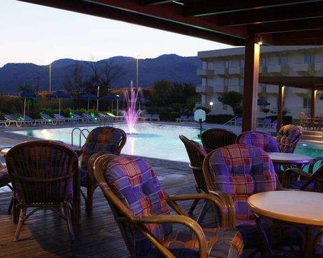 Zoes Hotel