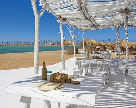 Meraki Resort