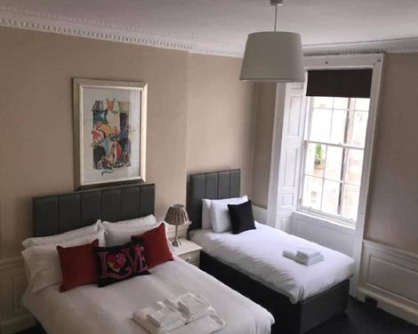 Edinburgh Central Guest House-2