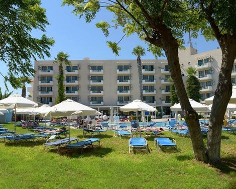 Maris Grand Waterpark Resort