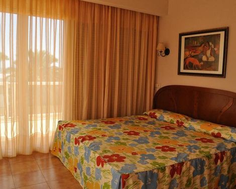 Apartamentos Montemayor