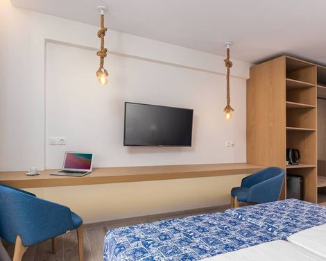 Sirocco Hotel