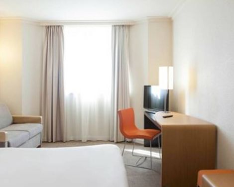 Novotel Paris Pont de Sevres-3
