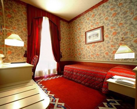 IH Hotels Milano Regency