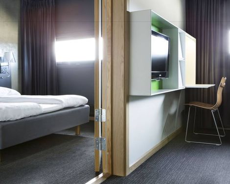 Comfort Hotel Runway-3