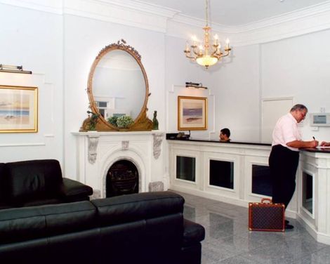 Grand Hotel Bellevue London