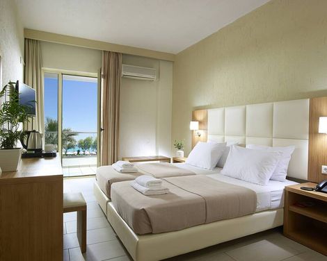 Malia Bay Beach Hotel & Bungalows-3