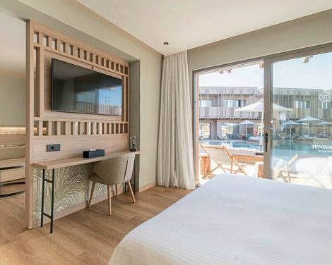 SENSEANA Seaside Resort & Aquadventure