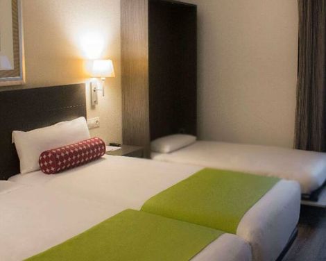 Mercure Madrid Centro-0