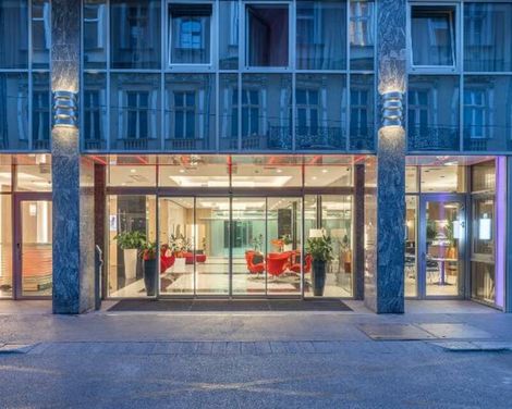 Silver Crown Hotel & Residence Palace Quarter
