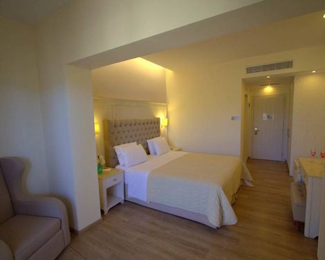 Art Hotel Debono