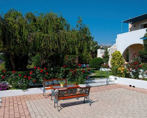 Papadakis Apartments