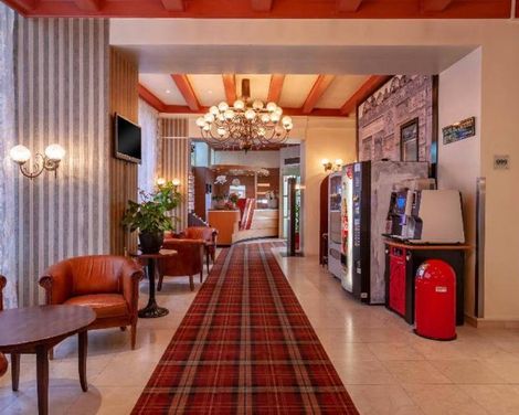 Avenue Hotel