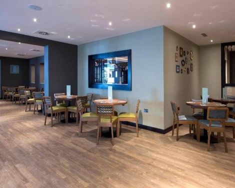 Premier Inn London Heathrow Airport Terminal 4