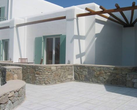 Giannoulaki Hotel