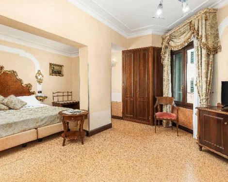Hotel San Moise