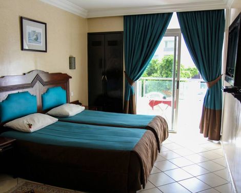New Farah Hotel