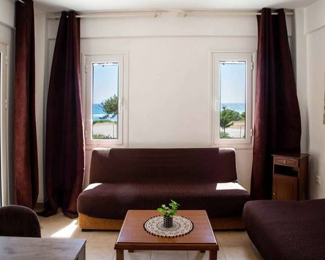 Romanos Beach Villas