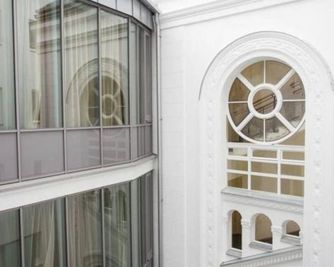 12 Revay Hotel
