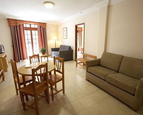 Apartamentos Be Smart Florida Plaza-0