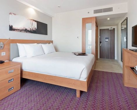 Hampton by Hilton London Waterloo-2